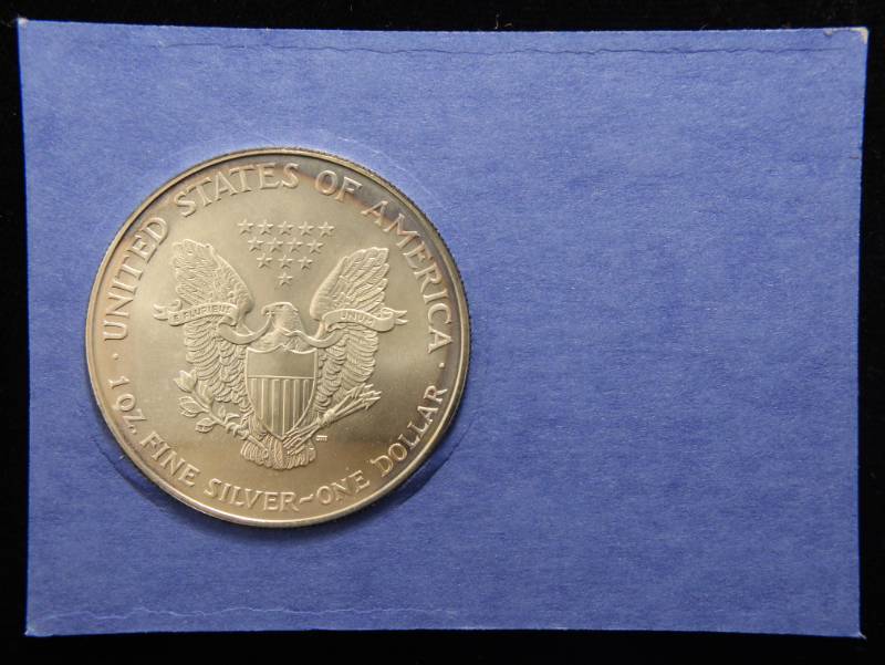 lot 47 image: 1997 AMERICAN SILVER EAGLE 1 TROY OZ. .999 FINE SILVER DOLLAR