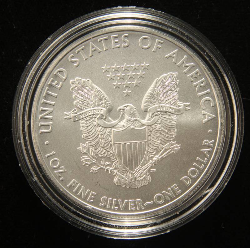 lot 52 image: 2008 AMERICAN SILVER EAGLE 1 TROY OZ. .999 FINE SILVER IN AIRTITE