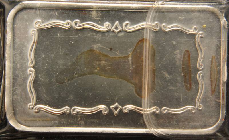 lot 34-A image: 5 TROY OZ. .999 FINE SILVER BAR COVERED WAGON DESIGN