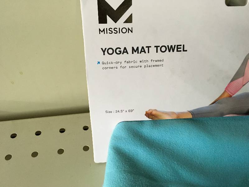 lot 221 image: Yoga Mat Towel, Retail $15.99