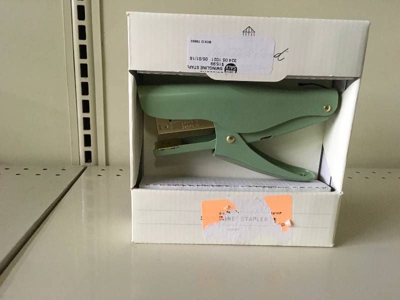 lot 283 image: Swingline Stapler, Retail $15.99