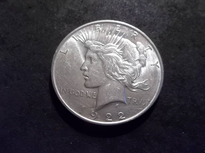 1922 D  Silver Peace Dollar