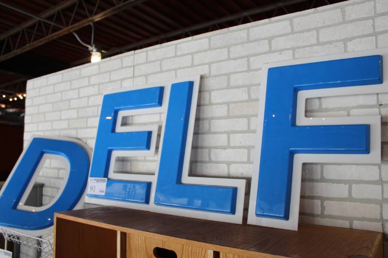 lot 91 image: Marque Letters - D,E,F,L
