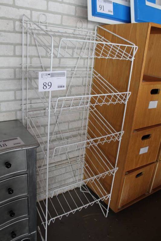 lot 89 image: Wire Rack 5-Tier Display Stand