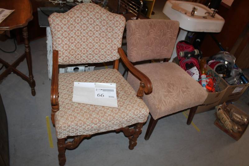 lot 66 image: Living Room Chairs