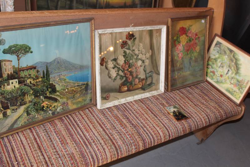 lot 41 image: FloralCottage Framed Wall Dcor