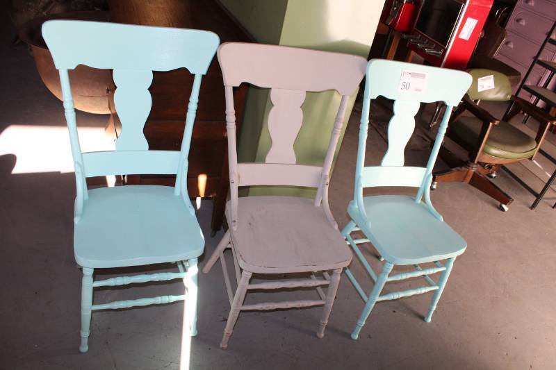 lot 50 image: Wood Dining Chairs