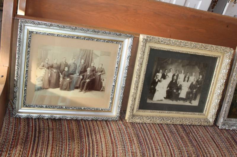 lot 47 image: Framed Old Family Portraits