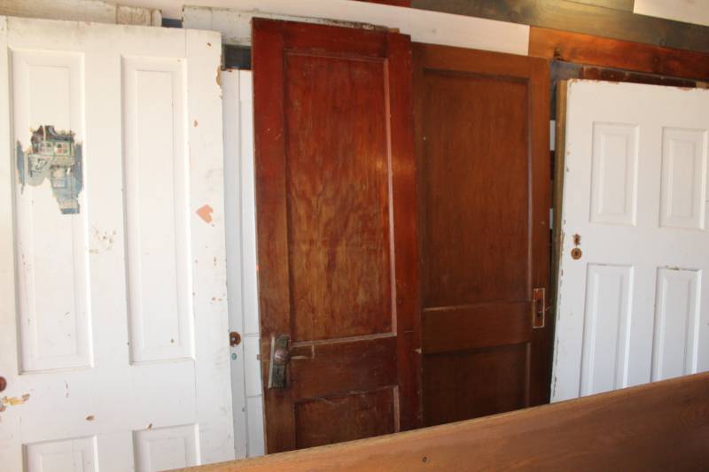 lot 21 image: House Interior Wood Doors