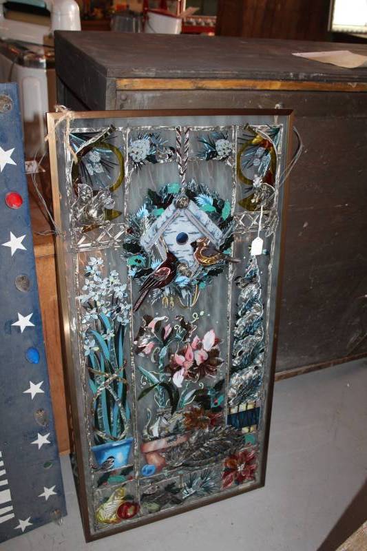 lot 25 image: Framed Glass Wall Dcor