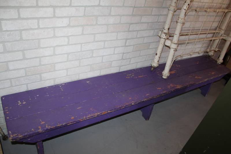 lot 33 image: Wood Bench