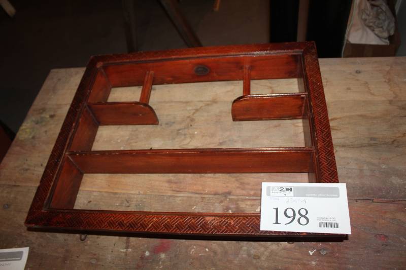 lot 198 image: Wall Shelf