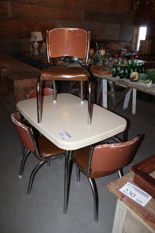 lot 231 image: Dining Table with 4-Chairs