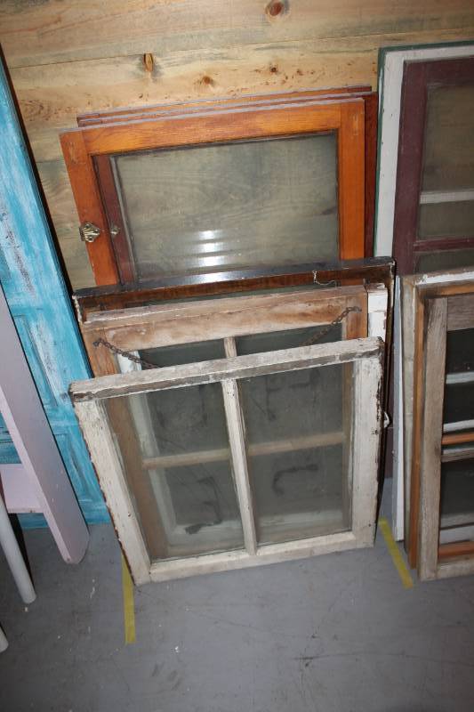lot 103 image: House Windows