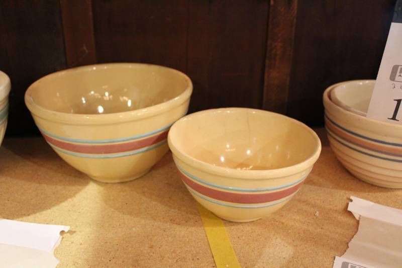 lot 160 image: Minnesota Lake Farmers Elev. Ceramic Bowls
