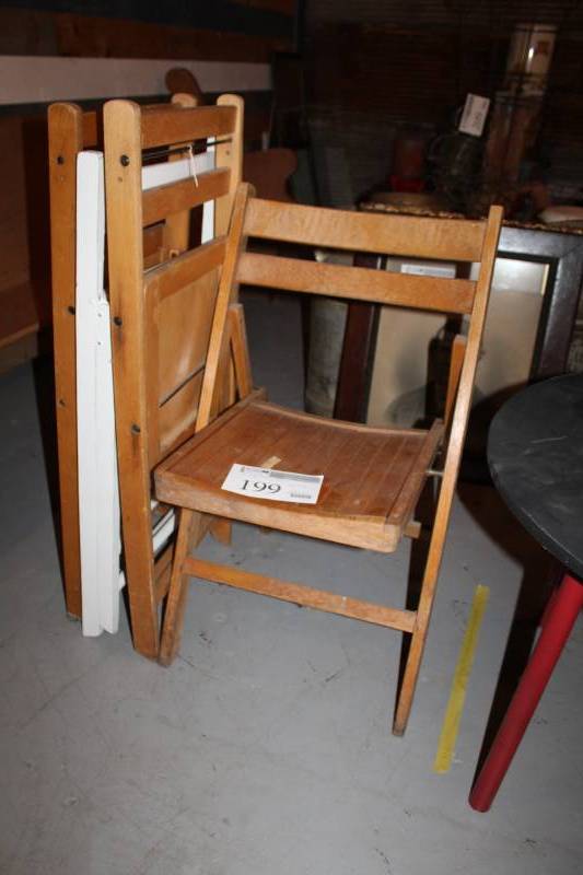 lot 199 image: Wood Folding Chairs