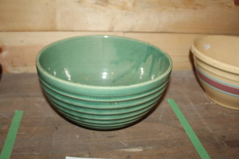 lot 188 image: Ceramic Bowl