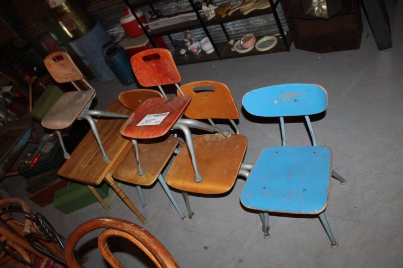 lot 207 image: Vintage School Chairs, Small Table