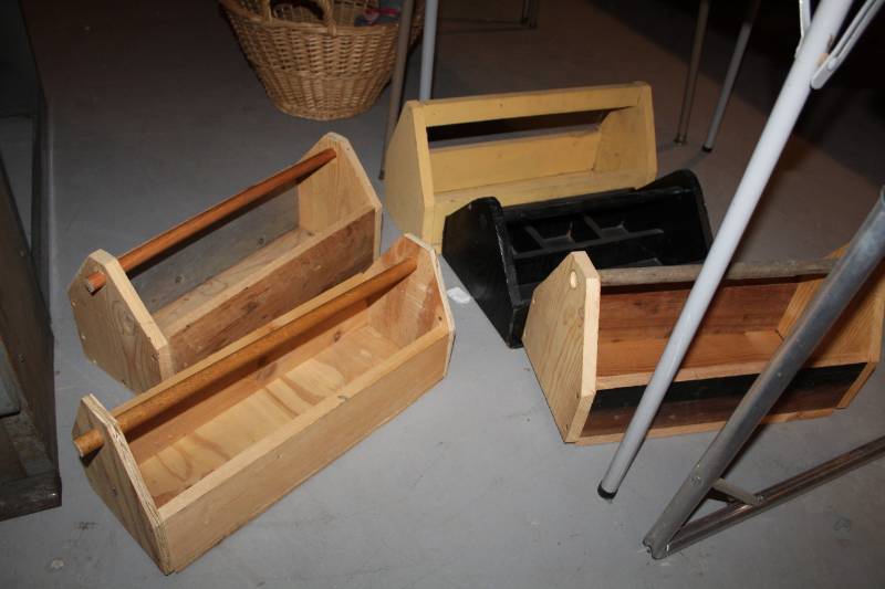 lot 333 image: Wood Tool Trays