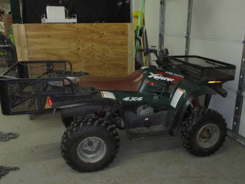 lot 3 image: 1998 Polaris Xplorer 4 wheeler