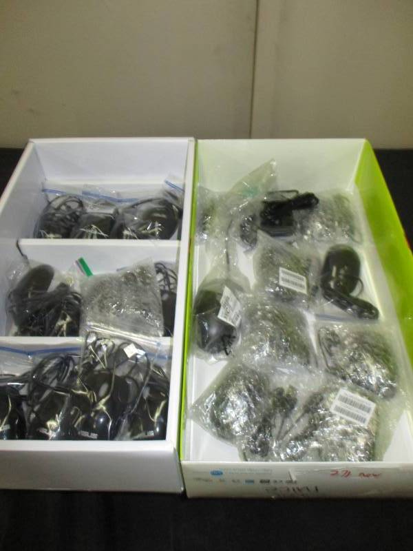 lot 24 image: 24 Corded Mice for your computer