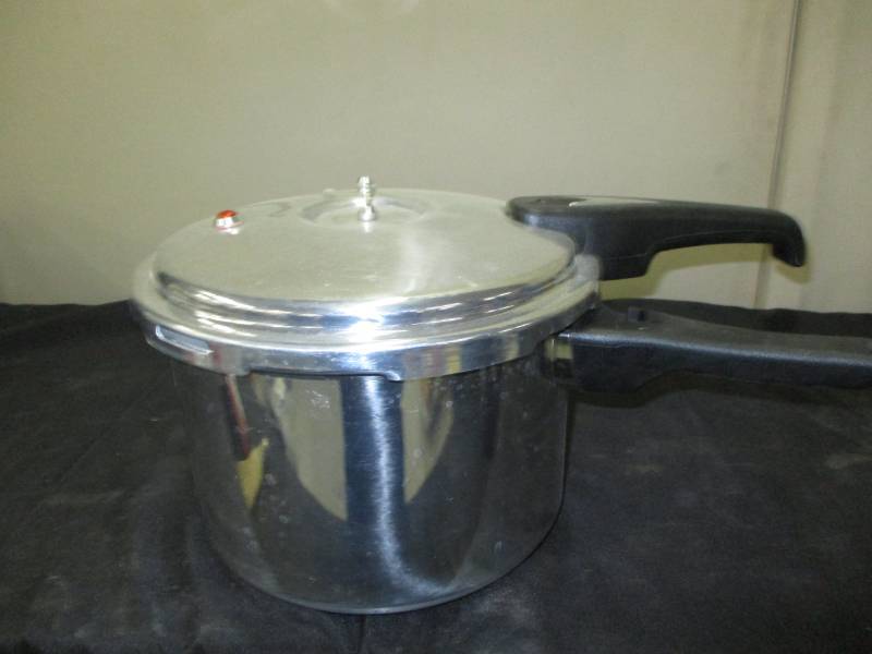lot 25 image: Canner with no pressure gauge