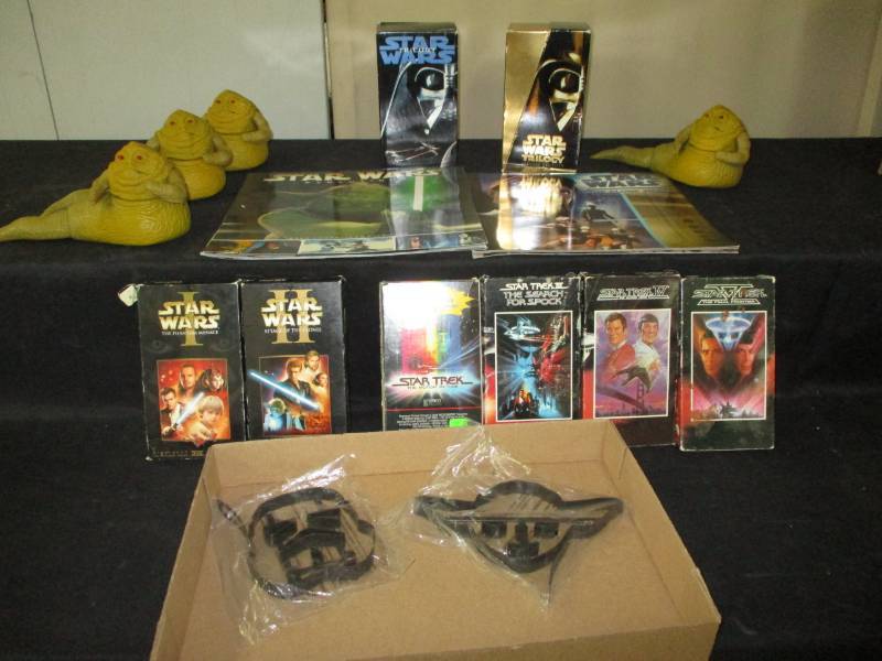 lot 46 image: Star Wars and Star Trek