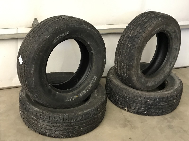 (4) Kenda 17 Tires