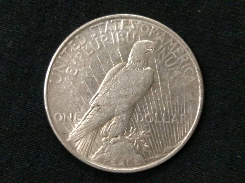 1922 D Peace Silver Dollar...