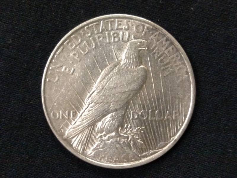 1922 D Peace Silver Dollar...