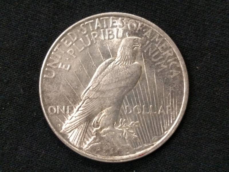 1922 D Peace Silver Dollar...