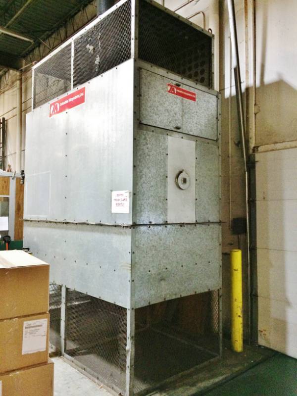 INDUSTRIAL AIRSYSTEMS INC 1,250,000 BTUS NATURAL GAS COMMERCIAL INDUSTRIAL FURNACE HEATS UP TO 40,000 SQUARE FEET OF SPACE CAN SET HEAT FOR DAY & NIGHT - THE COLD WEATHER IS HERE GET THAT WAREHOUSE SPACE WARM
