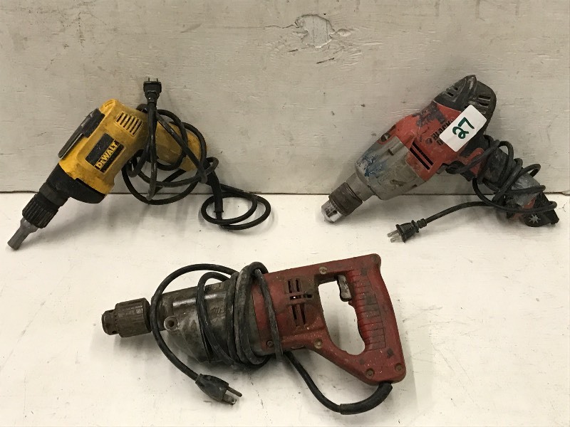 lot 27 image: Lot Of (3) Electric Drills