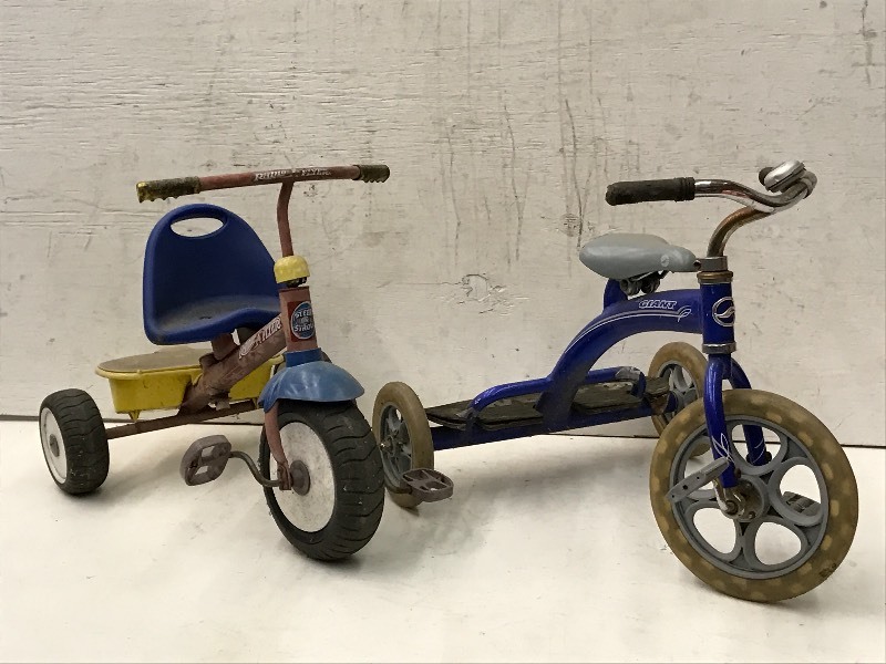 lot 49 image: (2) Kids  Toddlers Peddle Tricycles