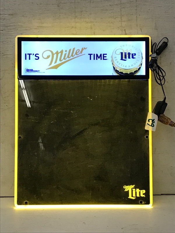 lot 62 image: Miller Lite Beer Lighted Sign