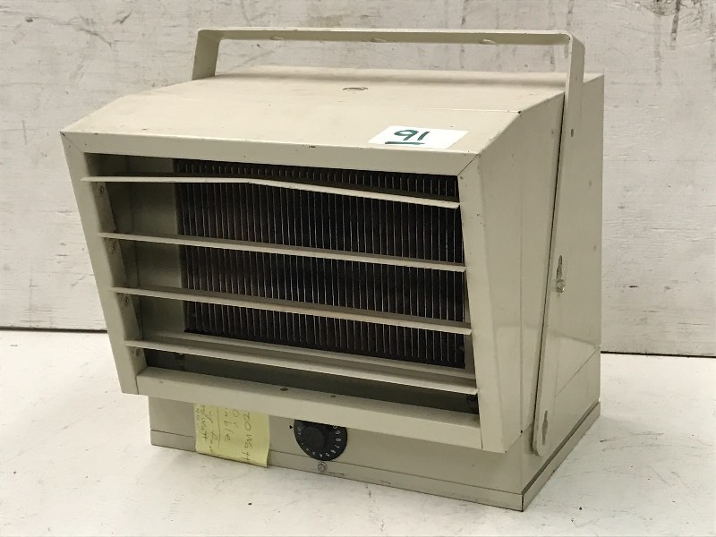 lot 91 image: Comfort Zone Electric Heater