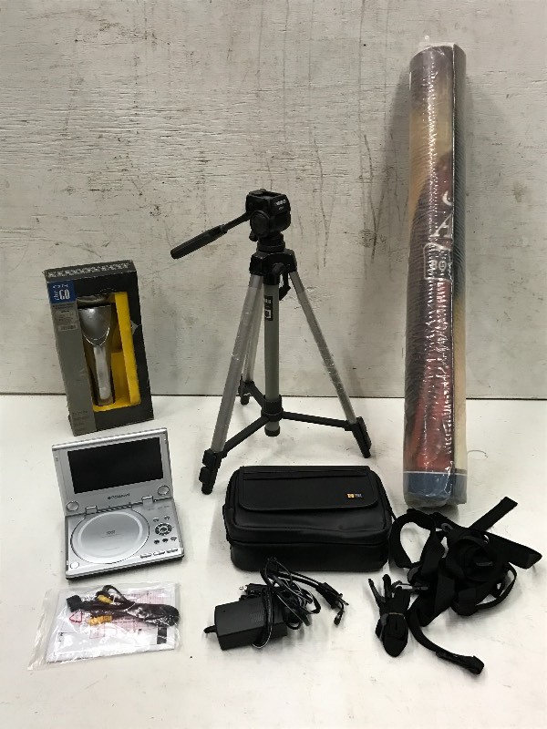 lot 99 image: Sam Adams Mat, Camera Tri-Pod Stand, Hot Key De-Icer, Treestand Harness