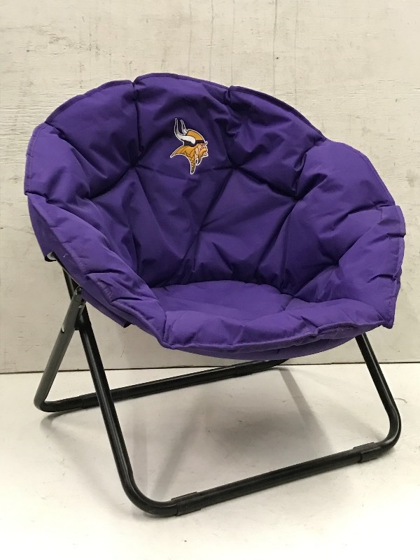 lot 100 image: Portable Camp  Gaming Chair