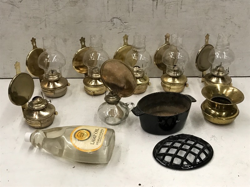 lot 124 image: (6) Electrified Gas Lamps