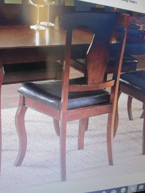 lot 16 image: Set of 2 Urn-Back Dining Chairs ope...