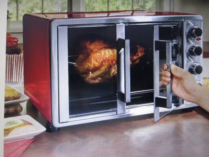 lot 50 image: Double-Door Toaster Oven with Conve...