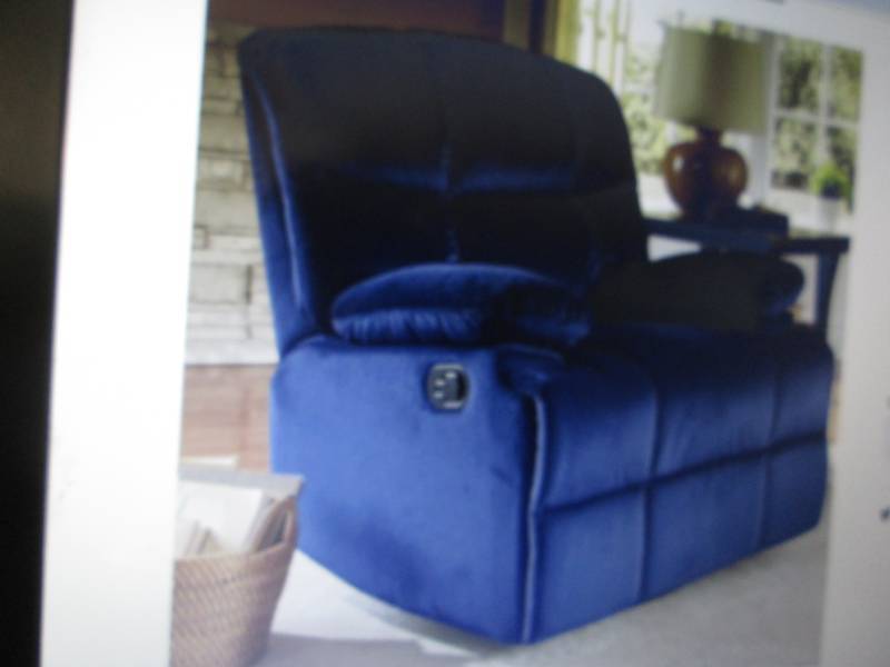 lot 55 image: Microfiber Swivel Rocker Recliner o...