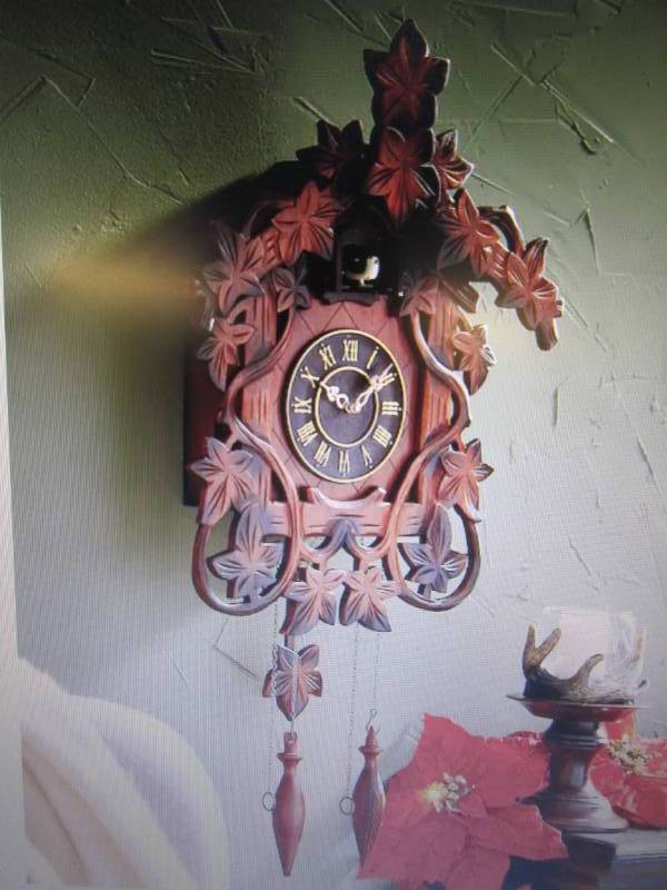 lot 84 image: Leaves Cuckoo Clock open box, untes...
