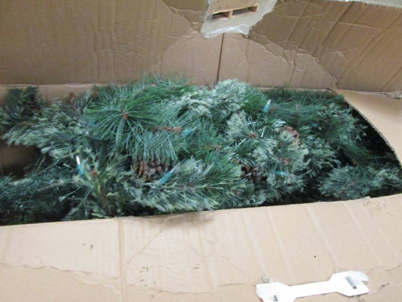 lot 90 image: Christmas Tree open box, untested...