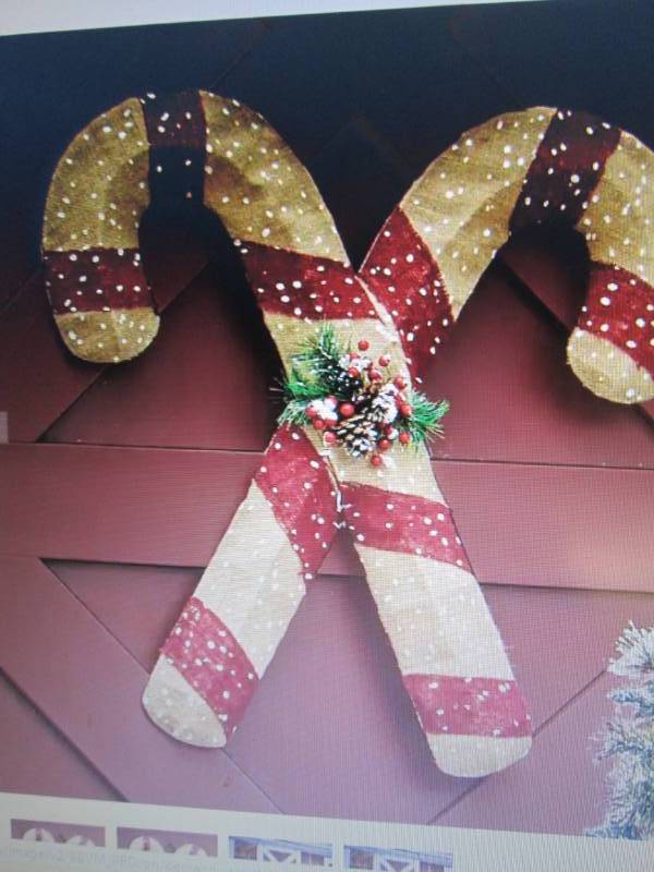 lot 123 image: Glitter Candy Cane open box, untest...