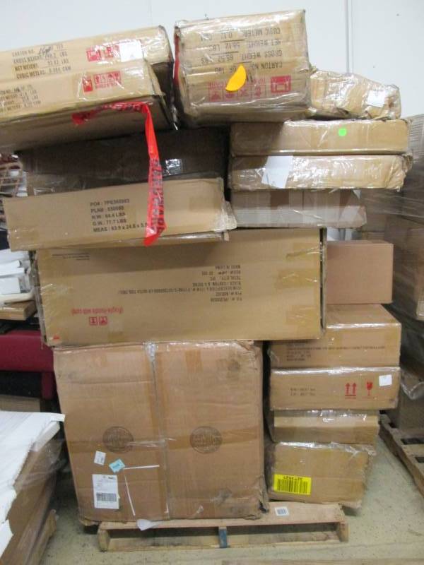 lot 148 image: Pallet of Furniture Damaged or Par...