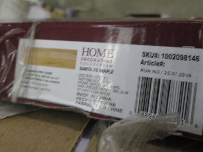 lot 183 image: 2 Cases Home Decorators Collection ...