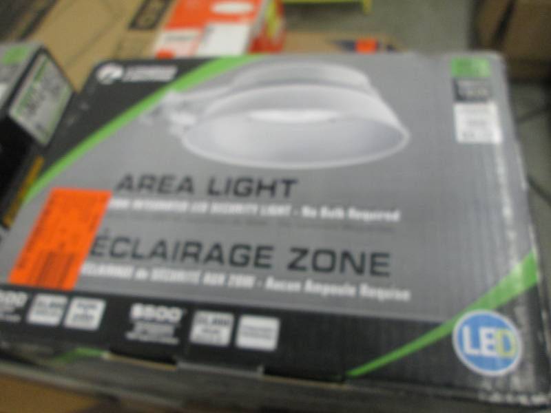 lot 212 image: Lithonia Lighting OVAL Dusk to Dawn...