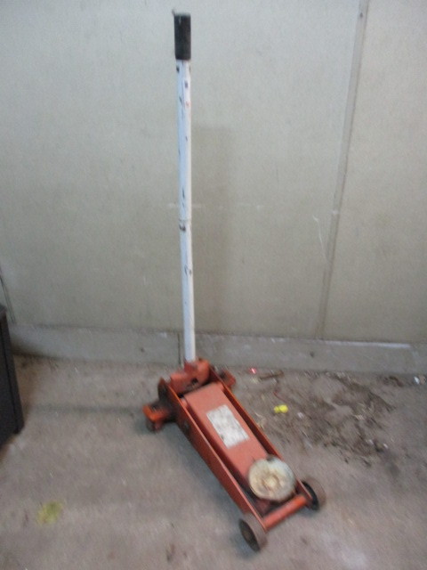 Floor jack