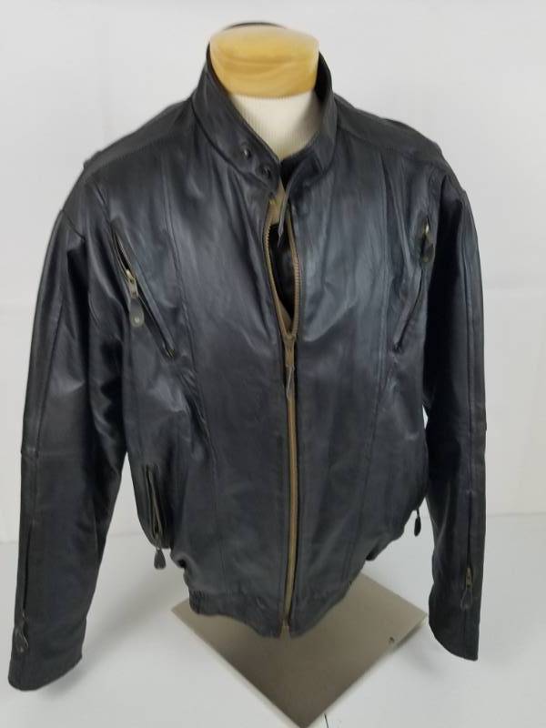 lot 10 image: USA Bikers Leather Jacket by Dream Apparel Size 46 3M Thinsulate